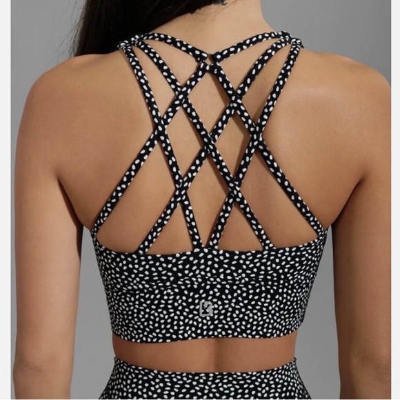 Buffbunny Revolution Sports Bra - Picture 4 of 5